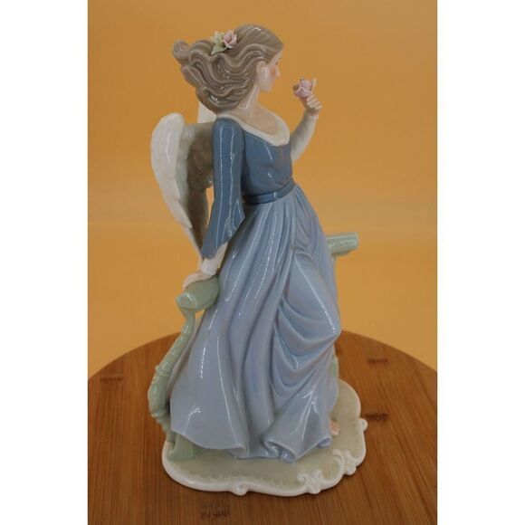 O'Well Figurine Statue Angel On Balcony With Rose Porcelain Sculpture - Picture 2 of 7